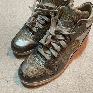 Puma Limited Edition Sneakers